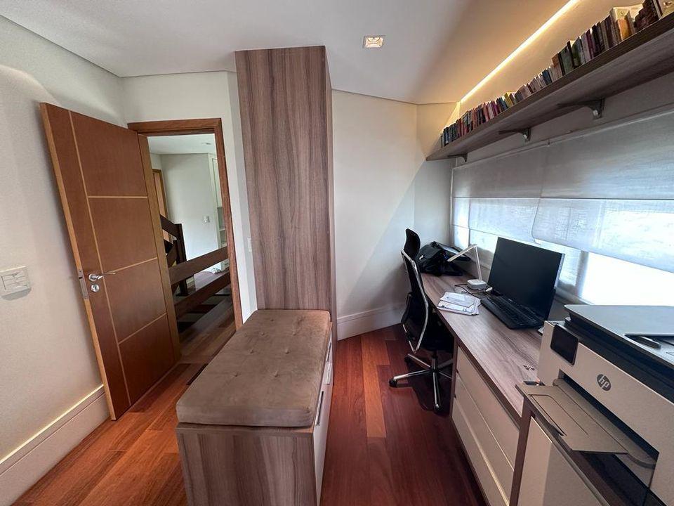 Casa de Condomínio à venda com 4 quartos, 550m² - Foto 6