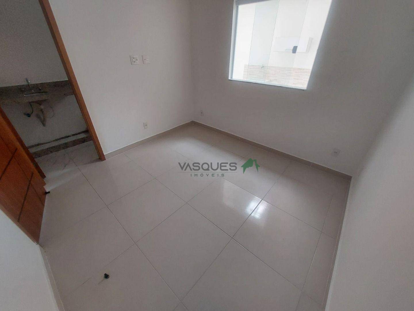 Casa para alugar com 2 quartos, 100m² - Foto 11