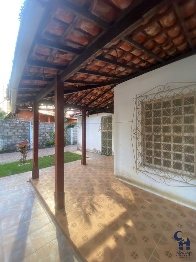 Casa à venda com 4 quartos, 160m² - Foto 1