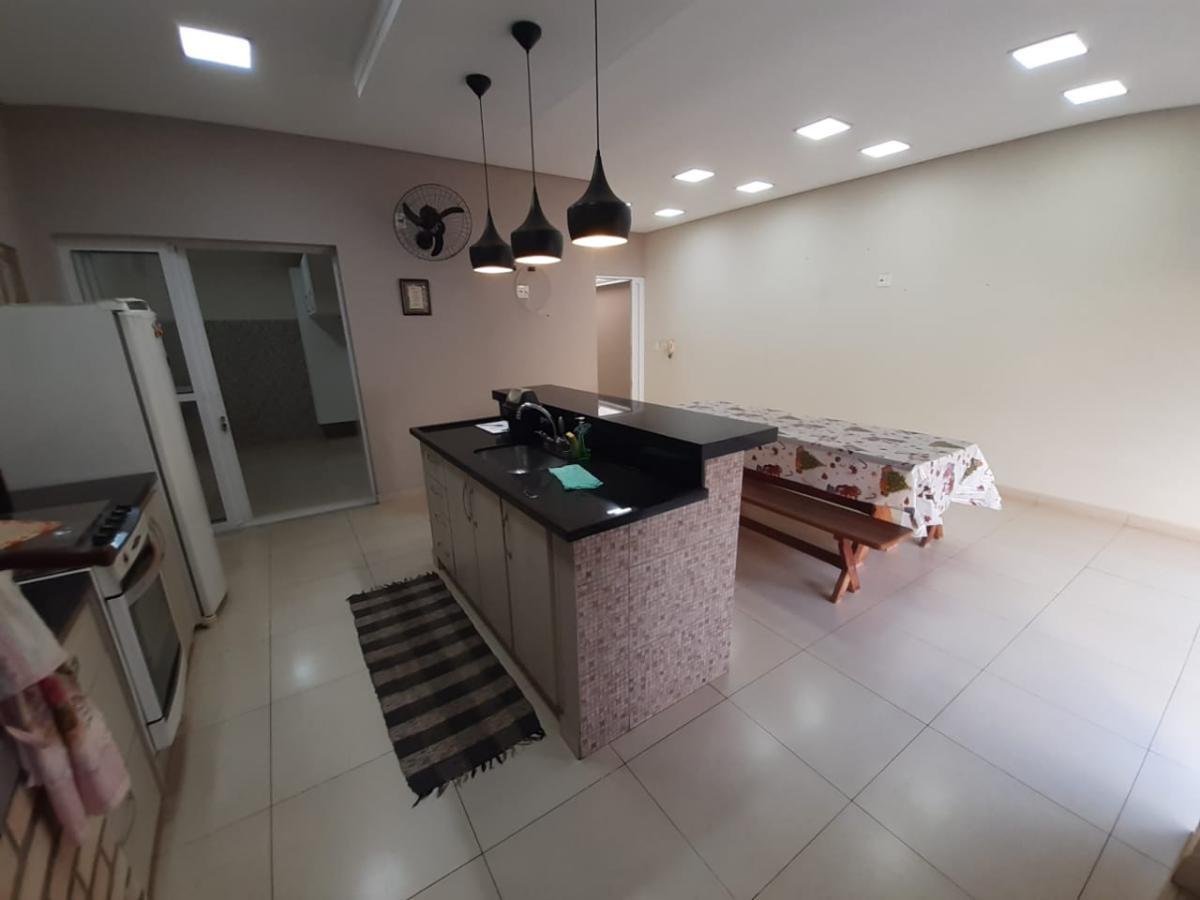 Casa à venda com 3 quartos, 336m² - Foto 30