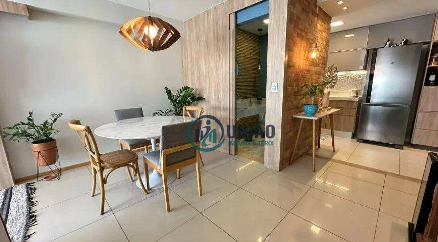 Apartamento à venda com 3 quartos, 105m² - Foto 9