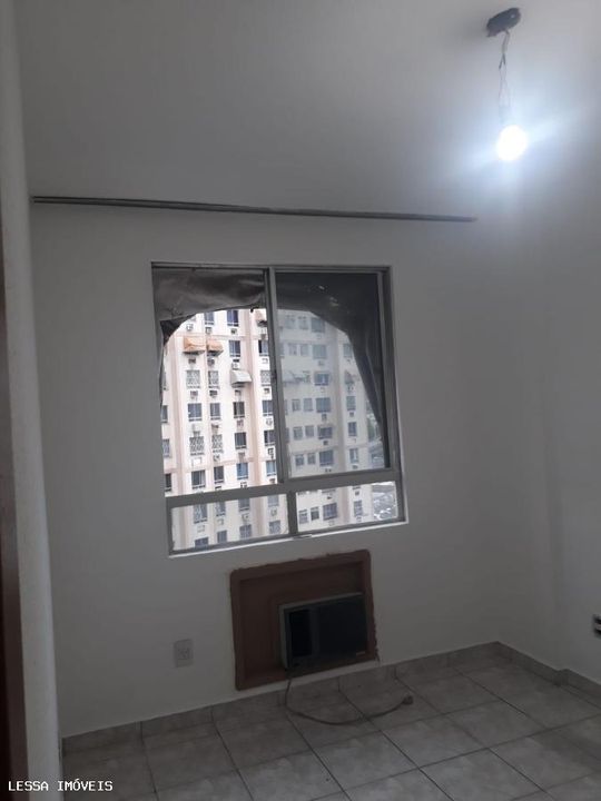 Apartamento à venda com 2 quartos, 63m² - Foto 2