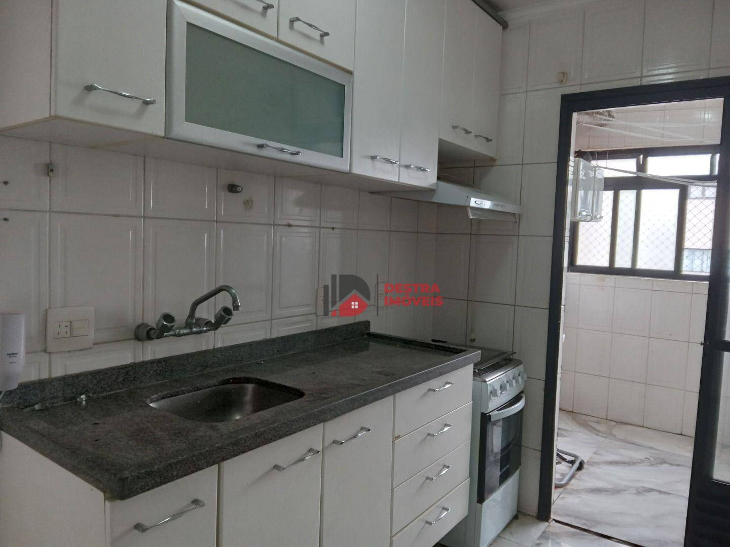 Apartamento para alugar com 3 quartos, 78m² - Foto 26