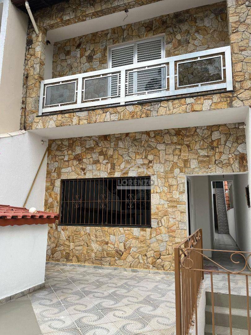 Sobrado à venda com 4 quartos, 318M2 - Foto 1