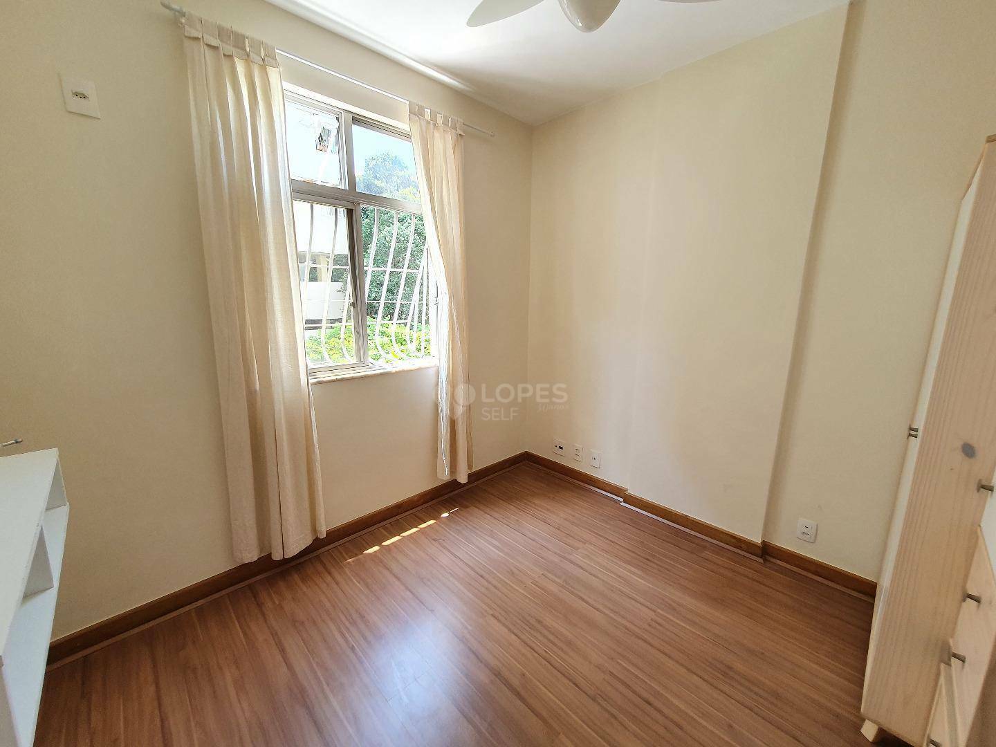 Apartamento à venda com 3 quartos, 100m² - Foto 8