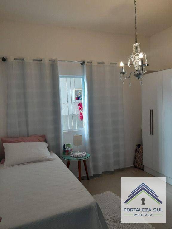 Casa à venda com 3 quartos, 100m² - Foto 6