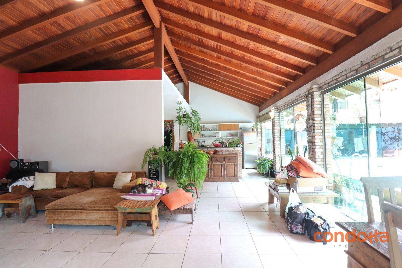 Casa para alugar com 4 quartos, 292m² - Foto 27