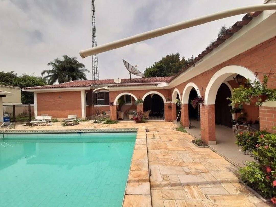 Casa à venda com 5 quartos, 600m² - Foto 1