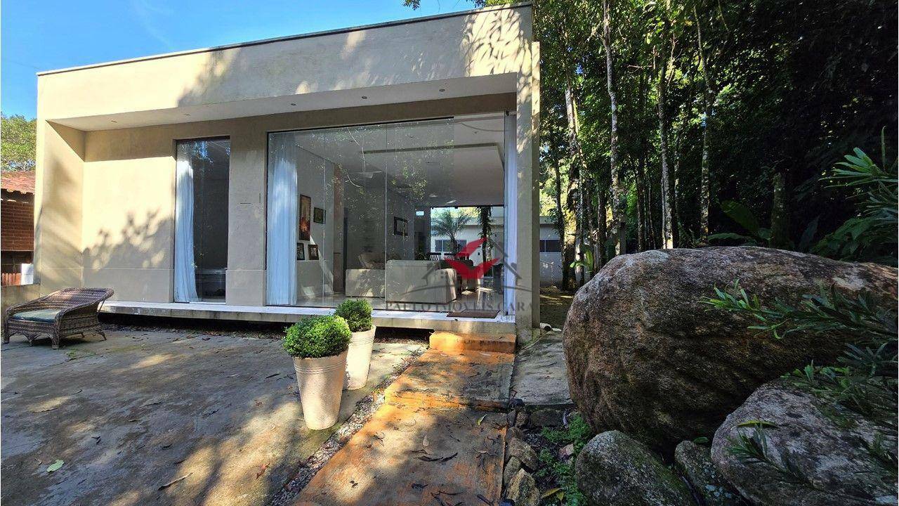 Casa de Condomínio à venda com 4 quartos, 165m² - Foto 3