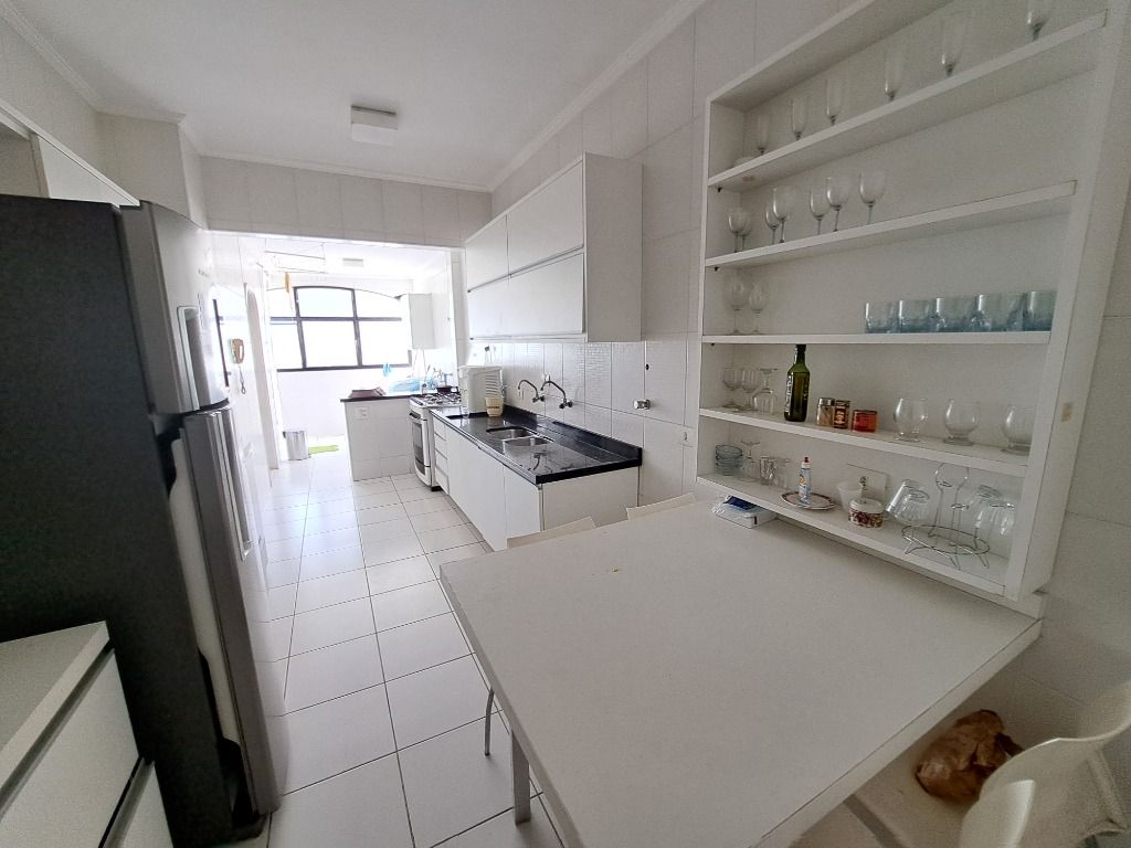 Apartamento à venda com 4 quartos, 200m² - Foto 27