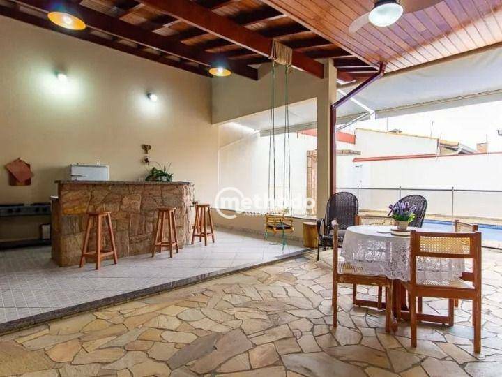 Casa à venda com 4 quartos, 352m² - Foto 24