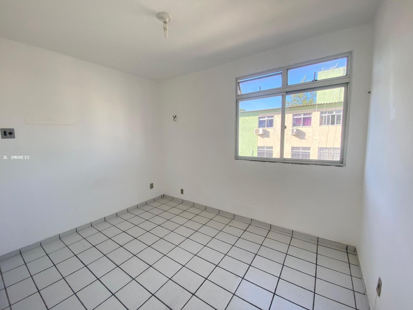 Apartamento para alugar com 3 quartos, 80m² - Foto 8