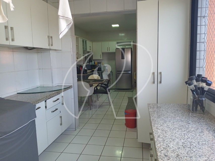 Apartamento à venda com 4 quartos, 210m² - Foto 30