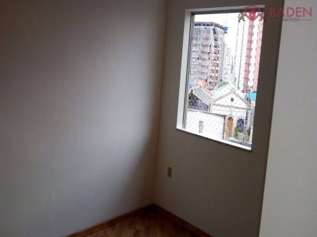 Apartamento à venda com 1 quarto, 57m² - Foto 10