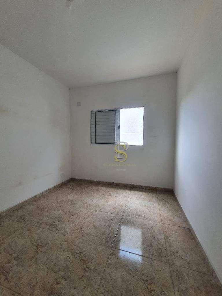 Casa à venda com 2 quartos, 69m² - Foto 16