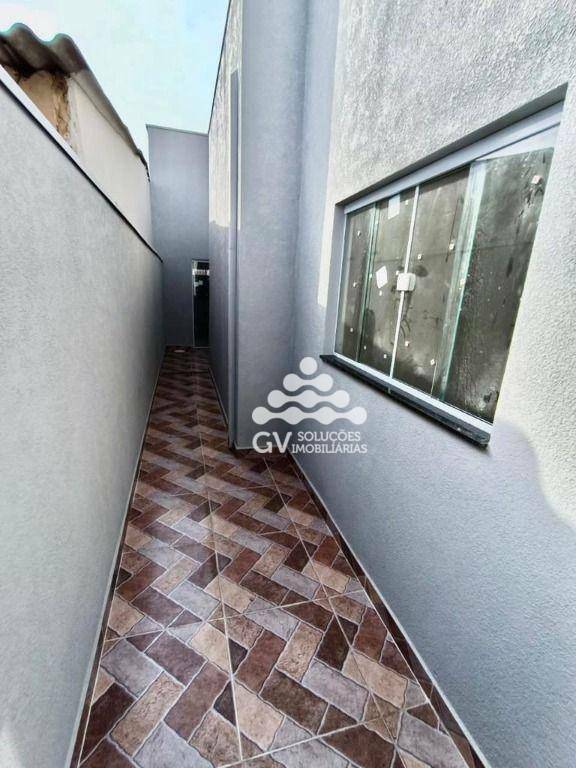 Casa à venda com 3 quartos, 88m² - Foto 4