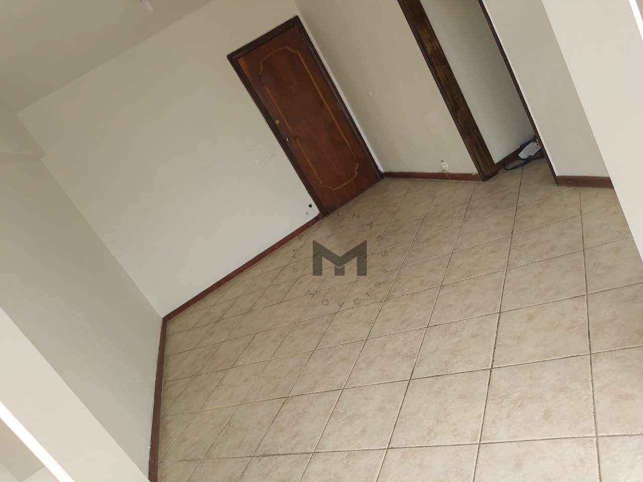 Apartamento à venda com 2 quartos, 80m² - Foto 3