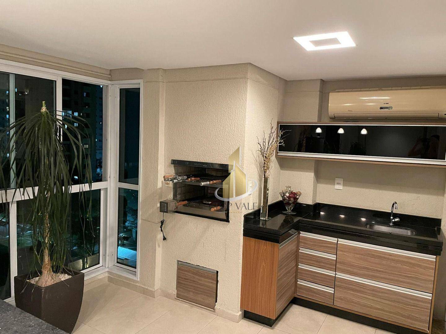 Apartamento à venda e aluguel com 4 quartos, 183m² - Foto 7
