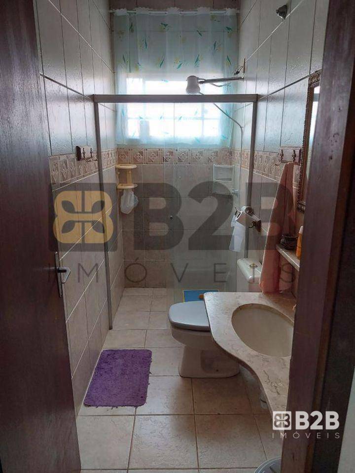 Casa à venda com 5 quartos, 232m² - Foto 25