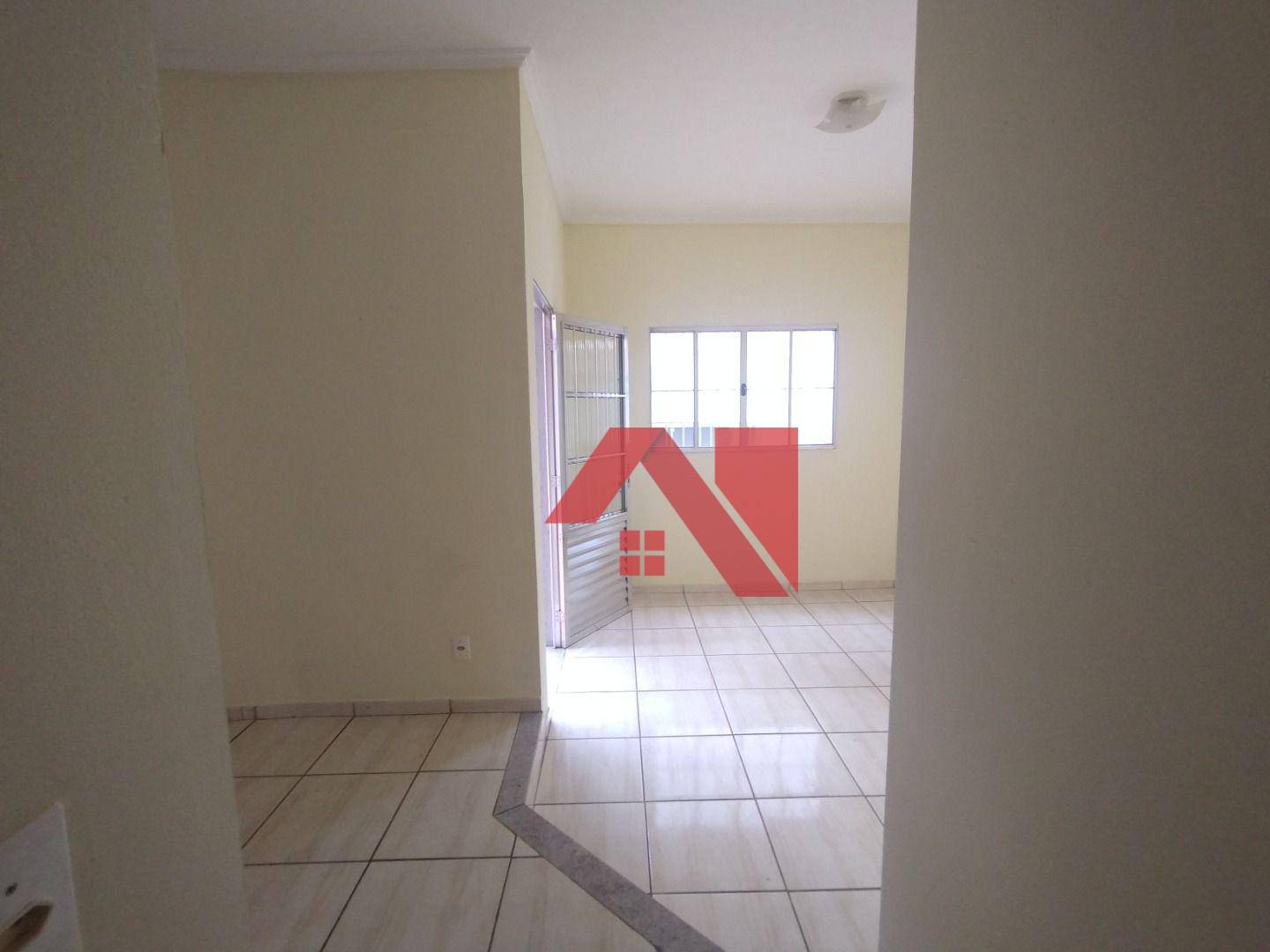 Casa para alugar com 1 quarto, 100m² - Foto 10