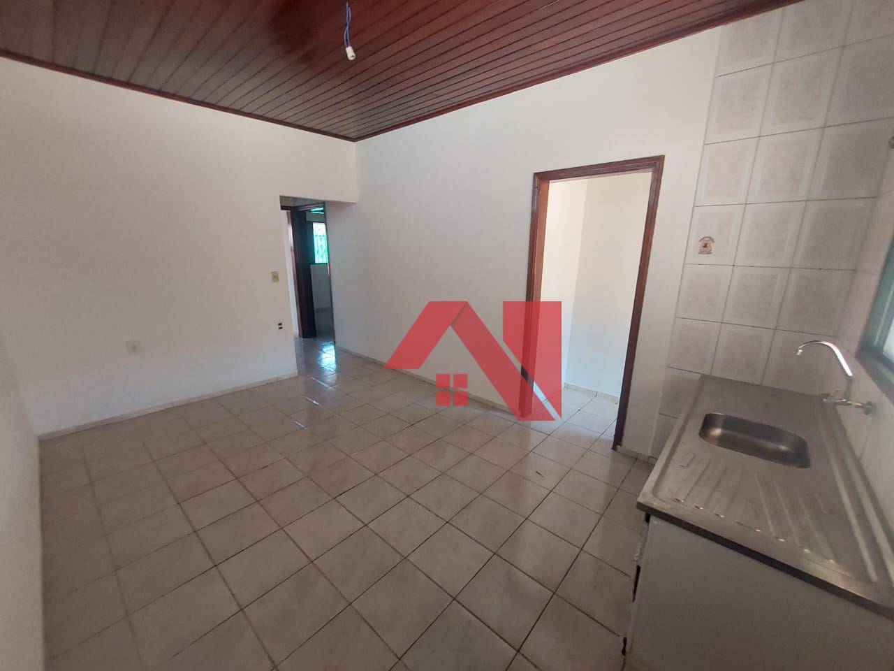 Casa para alugar com 4 quartos, 75m² - Foto 5