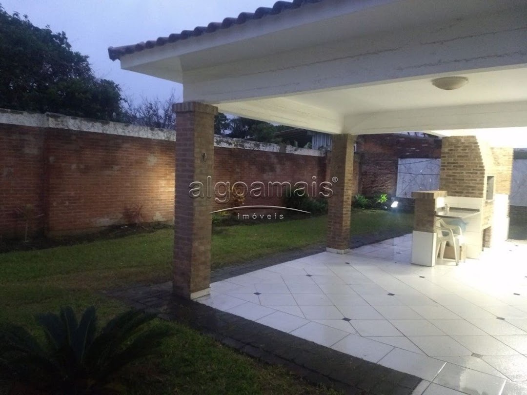 Casa à venda com 3 quartos, 220m² - Foto 20