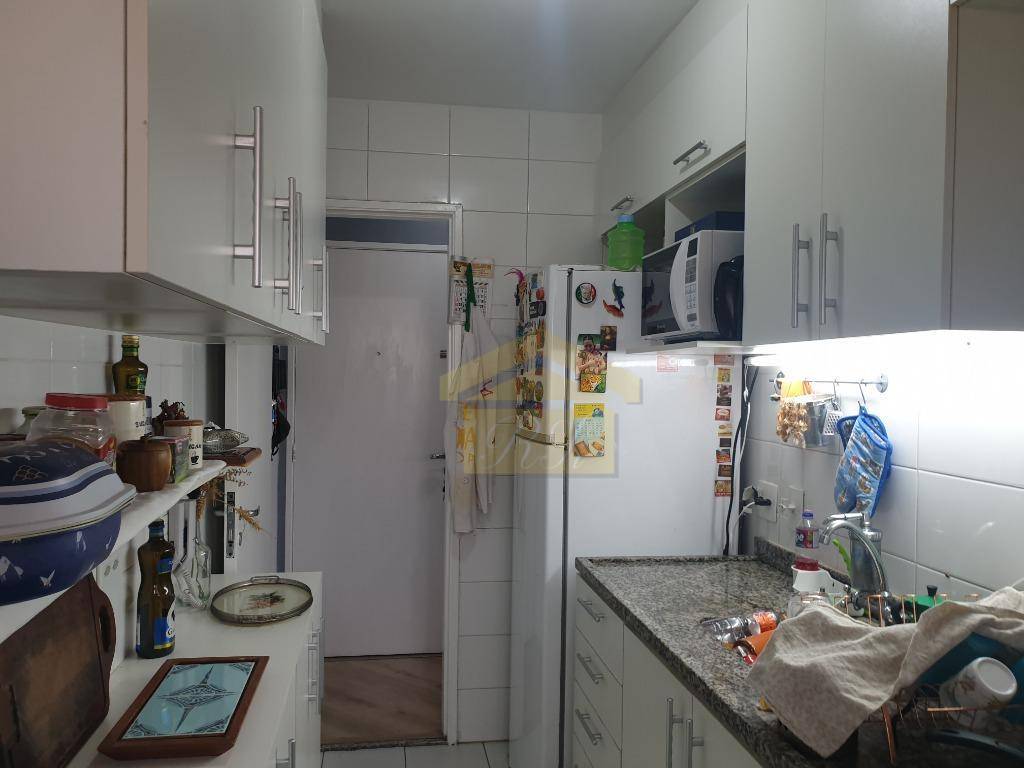 Apartamento à venda com 3 quartos, 61m² - Foto 7