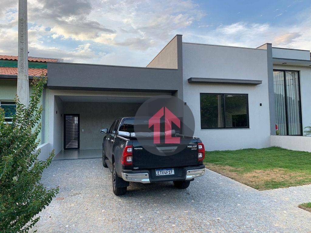 Casa de Condomínio à venda com 3 quartos, 192m² - Foto 1