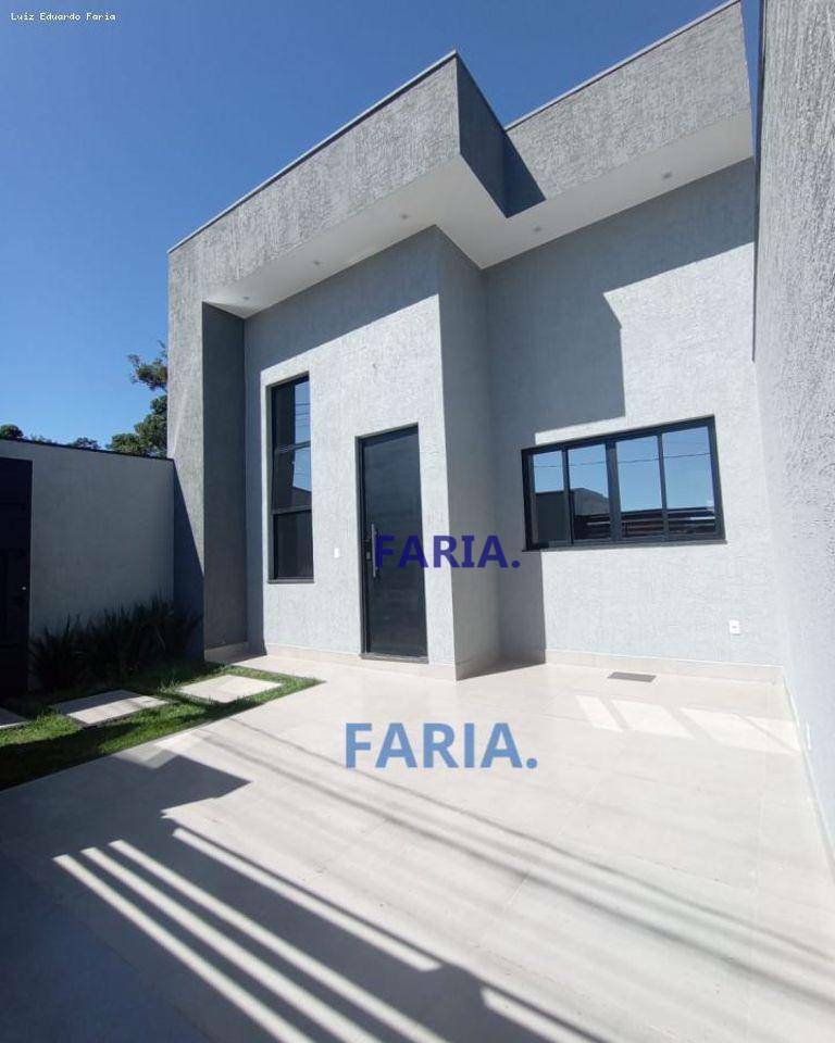 Casa à venda com 3 quartos, 105m² - Foto 2