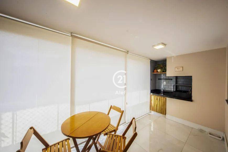 Apartamento à venda com 3 quartos, 98m² - Foto 3