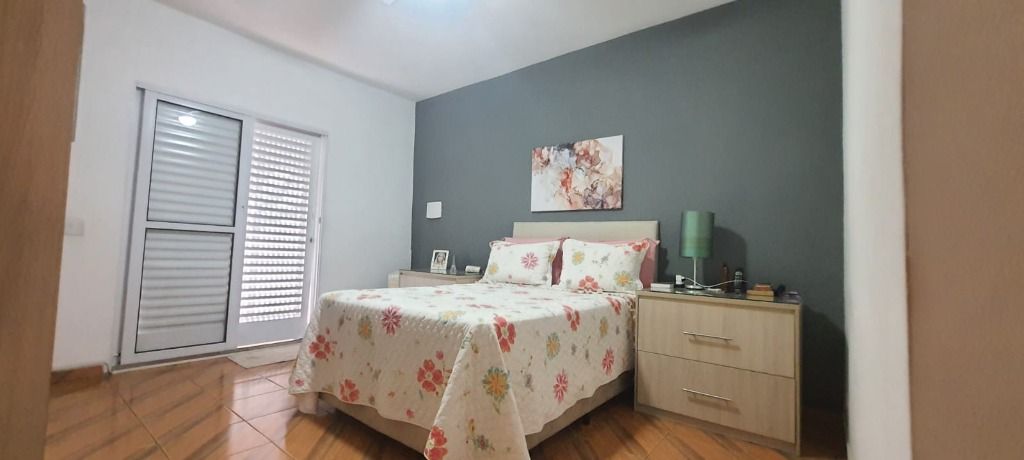 Sobrado à venda com 3 quartos, 200m² - Foto 27