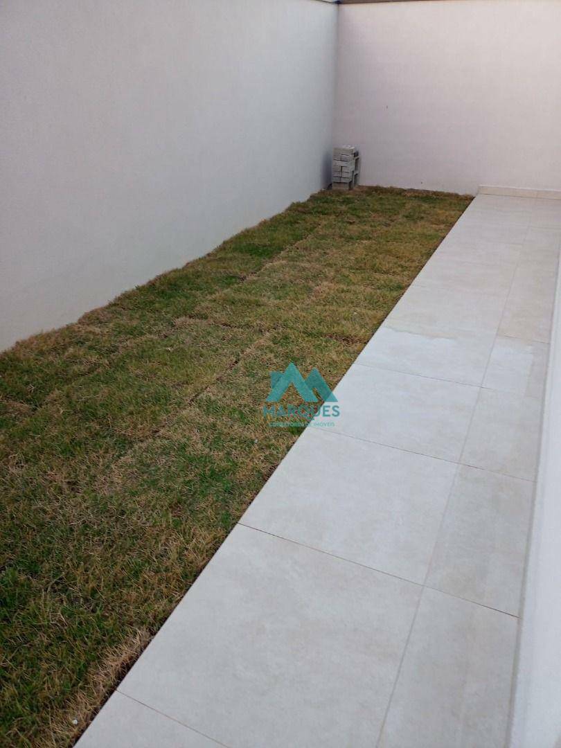 Casa à venda com 3 quartos, 172m² - Foto 12