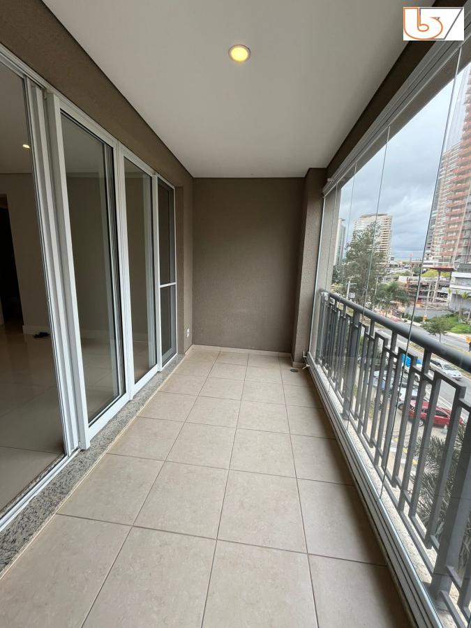 Apartamento para alugar com 2 quartos, 107m² - Foto 4