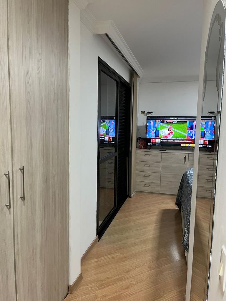 Apartamento à venda com 3 quartos, 145m² - Foto 8