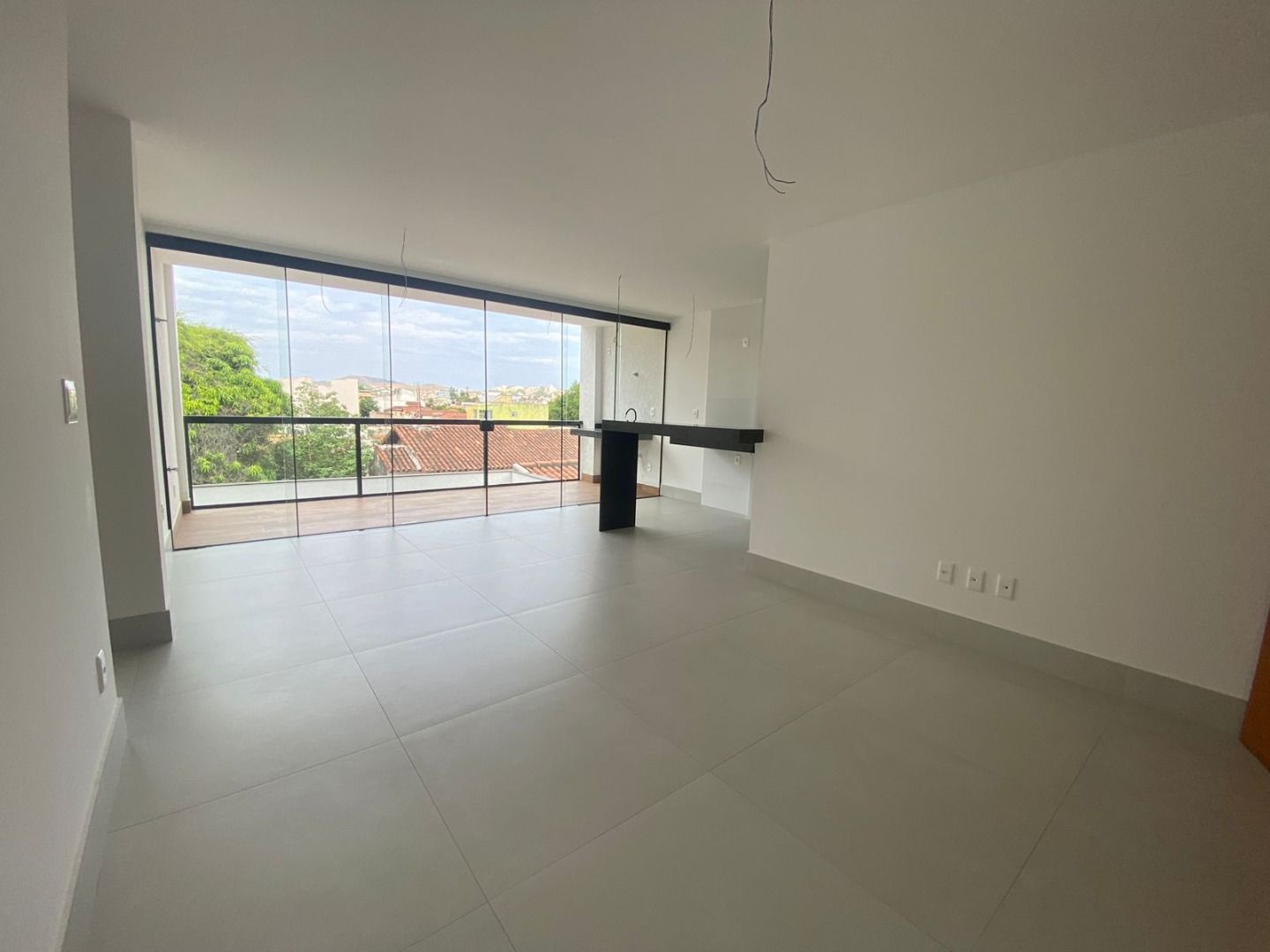 Apartamento à venda com 3 quartos, 94m² - Foto 6