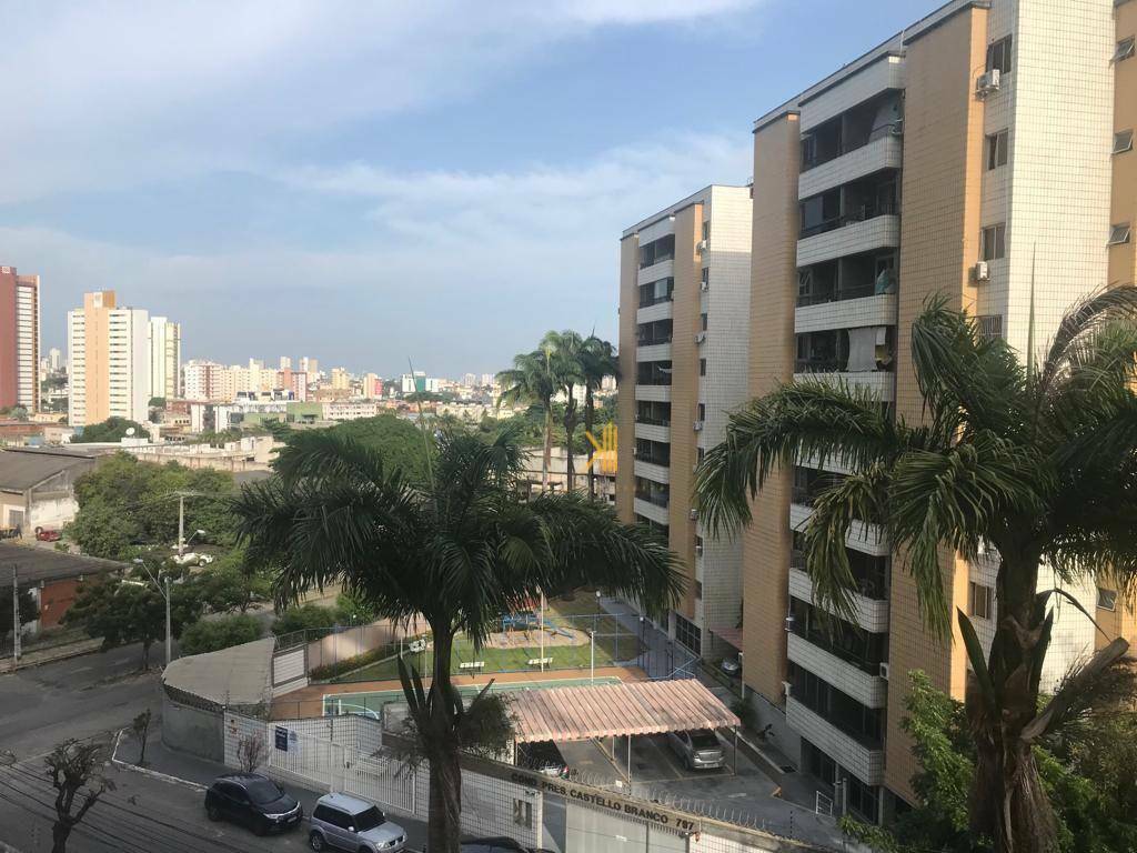 Apartamento à venda com 3 quartos, 114m² - Foto 11