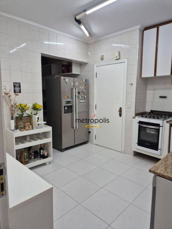 Apartamento à venda com 3 quartos, 131m² - Foto 12