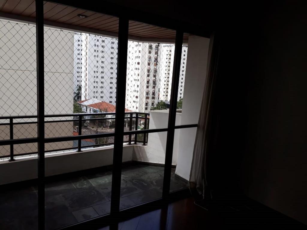 Apartamento à venda com 3 quartos, 95m² - Foto 2