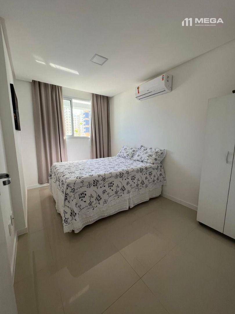 Apartamento à venda com 2 quartos, 65m² - Foto 4