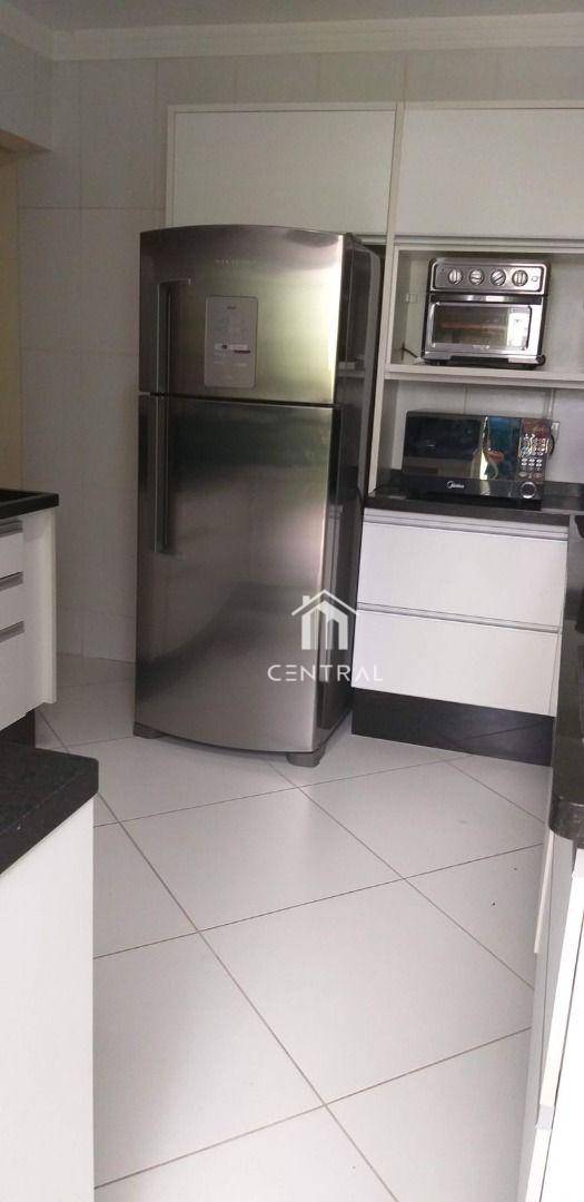 Sobrado à venda com 3 quartos, 250m² - Foto 11