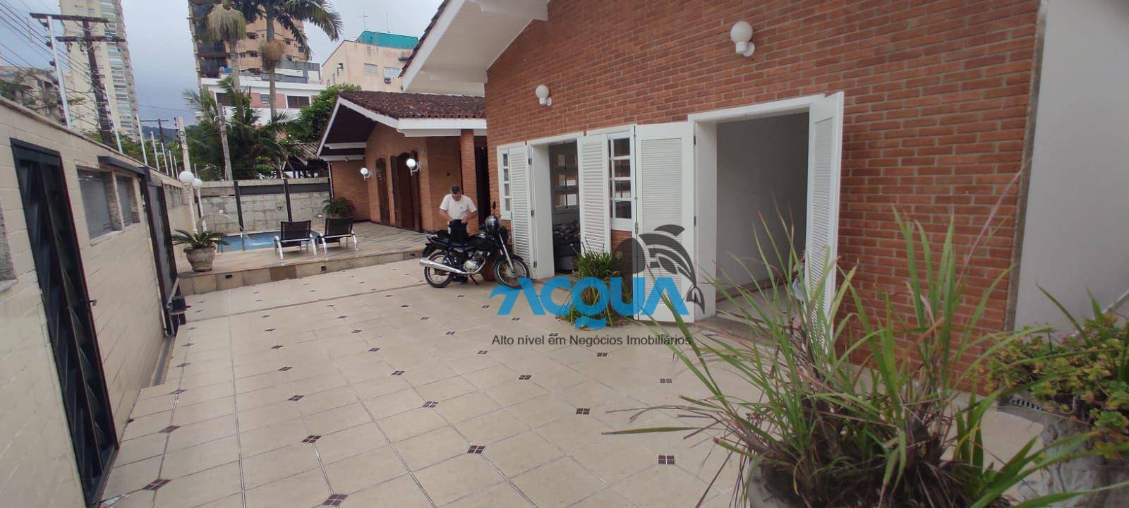 Casa de Condomínio à venda com 6 quartos, 200m² - Foto 25