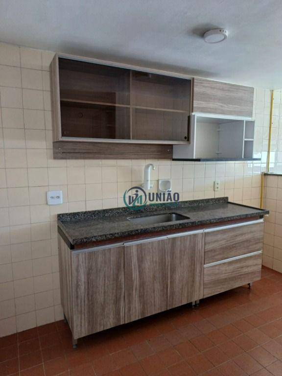 Apartamento à venda com 2 quartos, 75m² - Foto 20