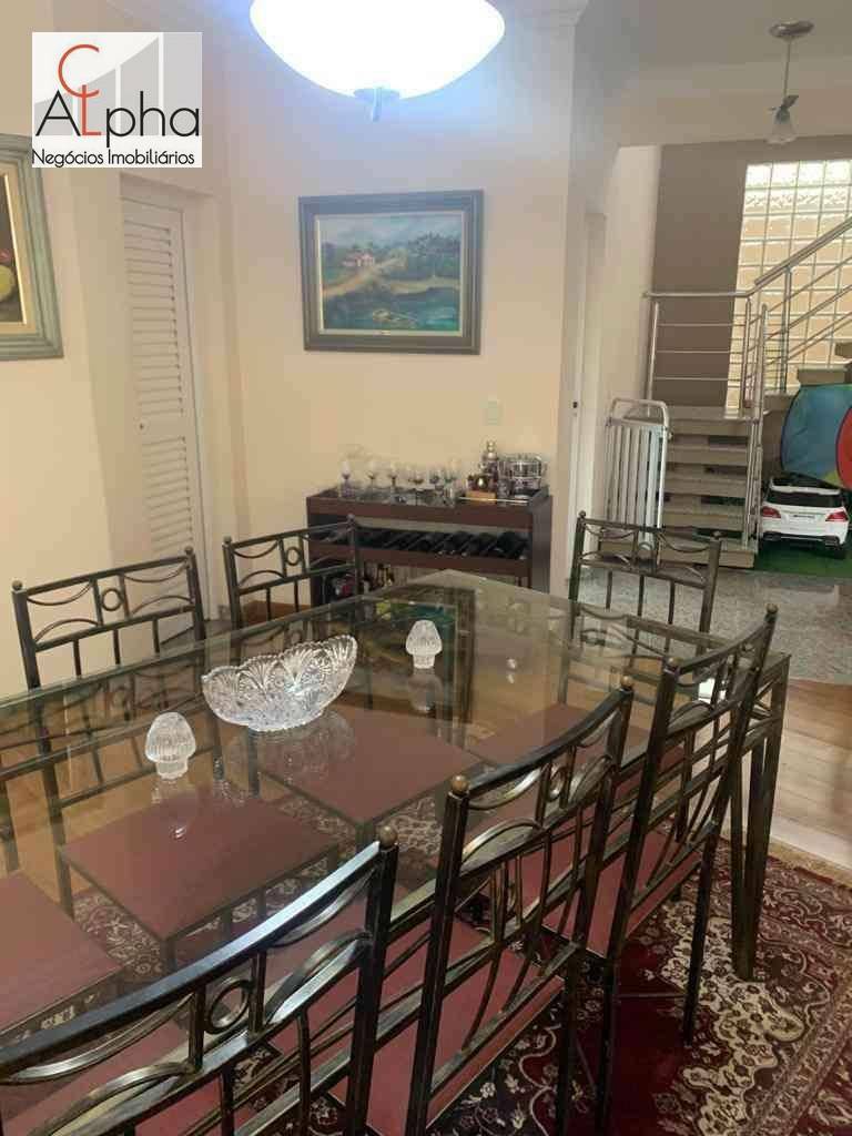 Sobrado à venda com 5 quartos, 390m² - Foto 4