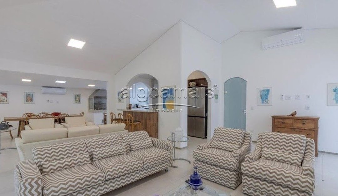 Casa à venda com 4 quartos, 209m² - Foto 5