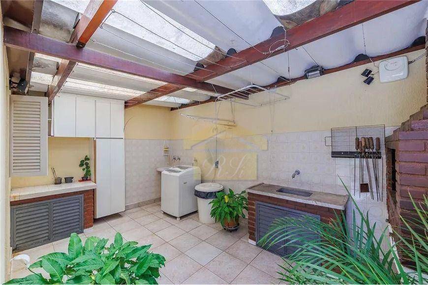 Sobrado à venda e aluguel com 3 quartos, 180m² - Foto 21