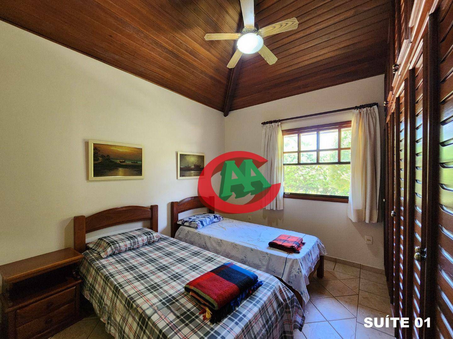 Chácara à venda com 4 quartos, 574m² - Foto 31