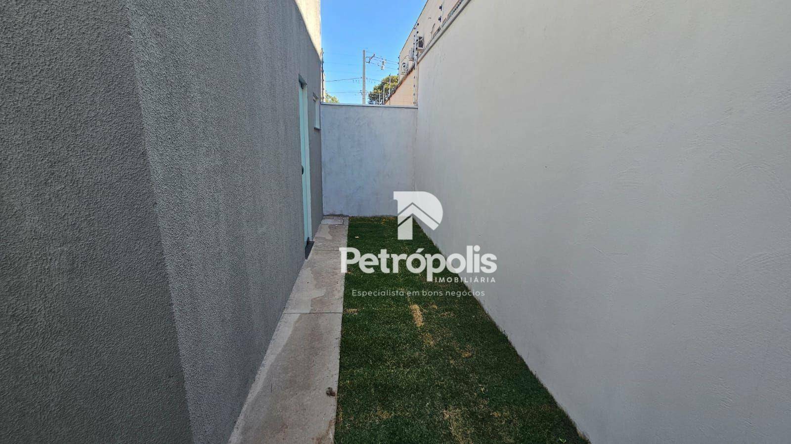 Casa à venda com 3 quartos, 120m² - Foto 12