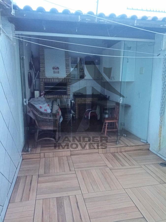 Casa à venda com 3 quartos, 75m² - Foto 15