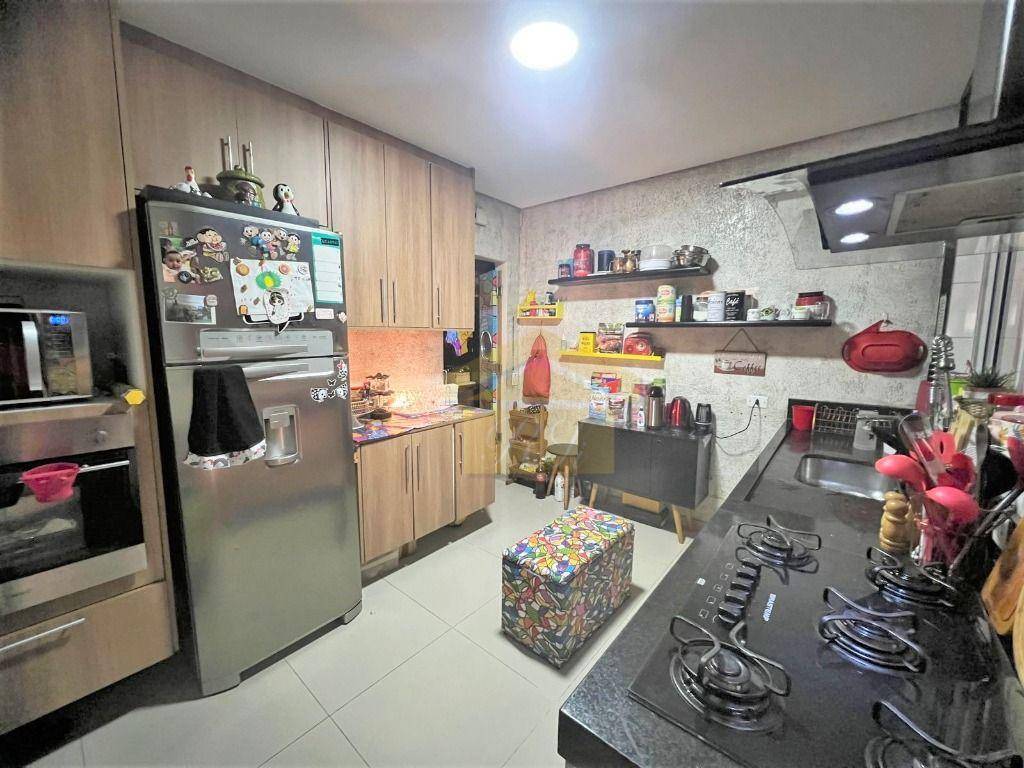 Sobrado à venda com 3 quartos, 124m² - Foto 8