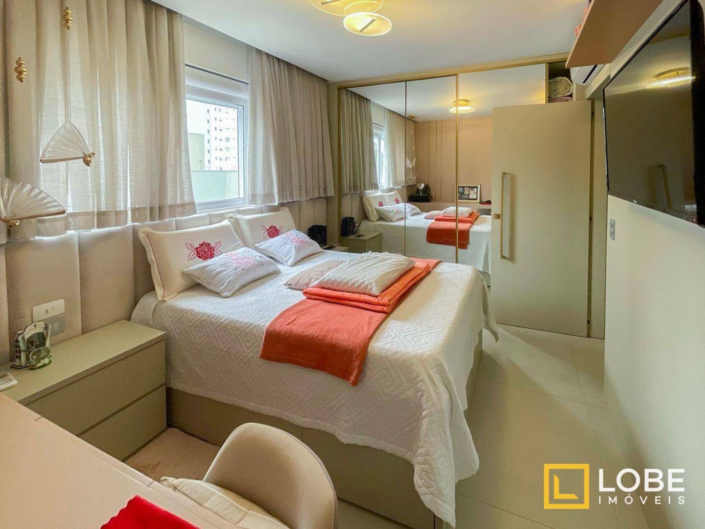 Apartamento à venda com 3 quartos, 146m² - Foto 13